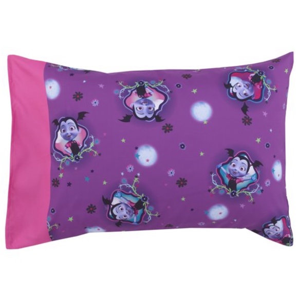 Disney Vampirina Toddler Sheet and Pillowcase Set - Picture 3 of 3